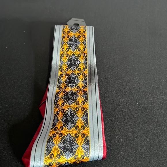 Detailed mens silk tie - Picture 1 of 3